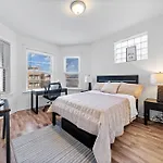 Cozy Woodlawn Retreat 2