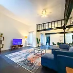 Luxury 5Br South Loop Suite With Pool Table And Optional Parking Near Mccormick Place, Field Museum And Soldier Field