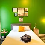 Luxury 5Br South Loop Suite With Pool Table And Optional Parking Near Mccormick Place, Field Museum And Soldier Field