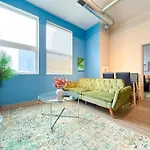 Mccormick Place 2Br-2Ba With Optional Parking, Patio, Gym Access For 6 Guests