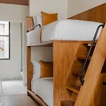 Hotel Found River North 3*