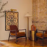 Found River North Hotel 3*