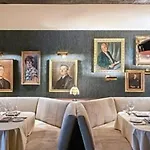 Found River North Hotel 3*