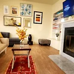 Charming Lakefront Stunning View