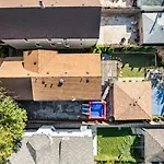 H&H 1896 - Spacious, Fully Stocked, & Free Parking