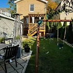 H&H 1896 - Spacious, Fully Stocked, & Free Parking