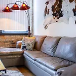 Luxery Stay Chicago - Themed Units! Close To Downtown, Mccormick Place & Wintrust Arena