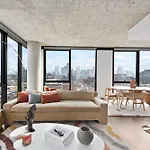 Fulbrix Bright Designer With West Loop Views *