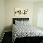 7 Star The Malia Oasis 3br 1 Half Bath Office Space Apartment
