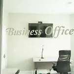 7 Star The Malia Oasis 3br 1 Half Bath Office Space * Chicago