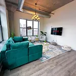 Mccormick Place Spacious 3Br Family Heaven Suite With Optional Parking Sleeps 10 Guests Near Soldier Field And Field Museum