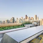 River North 1Br W Gym Pool Roof Nr Riverwalk Chi-819