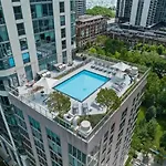 Cozy 2 Bedroom Condo By Lakeshore