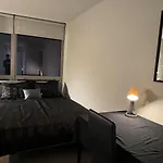 Cozy 2 Bedroom Condo By Lakeshore