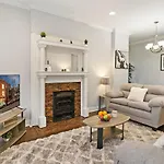 Modern 6Br House Steps To Wrigleyville
