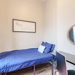 Bright & Modern 3Br And 1Ba In Logan Square