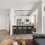 The Bernardin Gold Coast Luxury Apartments Near Magnificent Mile