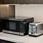 3 Bed 3 Bath High Rise With Gym & Amenities