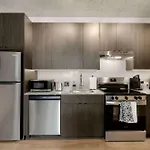 Lux 3 Bed 3 Bath High Rise With Gym & Amenities