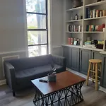 Chicago Parthenon Hostel