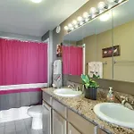 Aparthotel The Penthouse At Grand Plaza 4*