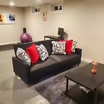 Quiet Townhome, Near Lakefront And Downtown - Superfast Wifi