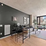 Luxury 3 Bed 3 Bath High Rise With Gym & Amenities