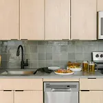 Sonder By Marriott Bonvoy The Burnham Loop Aparthotel 4*