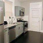 2Br Unit Beautifully Decorated - Francisco 2