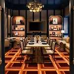 The Talbott, Autograph Collection Hotel 4*
