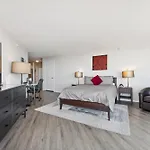 Aparthotel The Penthouse At Grand Plaza Chicago