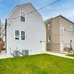 1 Mi To Garfield Park Conservatory Modern Apt!