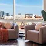 Luxury 2Bd-2Ba View-Gym-Rooftop