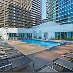 Live Like A King In Chicago