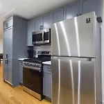 Chic Modern Comfort In Chicago