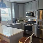 The Chicago Retreat Just 10 Mins From Chicago Bulls Arena