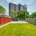 Walk To Chicagos Shops And Eats Bronzeville Duplex