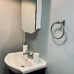Chicago-Pilsen Boho Apartment With Free Parking - Unit C