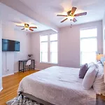 3bd 3ba Bronzeville Beauty Apartment Chicago