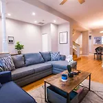 3bd 3ba Bronzeville Beauty Apartment