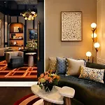 The Talbott, Autograph Collection Hotel 4*