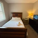 Wonderful Home Close To Downtown Chicago - Free Parking