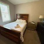 Wonderful Home Close To Downtown Chicago - Free Parking