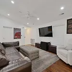 Wicker Park 4Bd 3Ba, Steps From Cta, Parking Incl Home