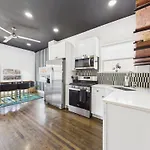 Wrigleyville Gem With Hidden Bar & Vintage Charm Apartment