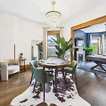 Apartment Wrigleyville Gem With Hidden Bar & Vintage Charm