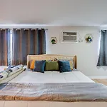 Luxury King Bed In Family Friendly Location