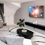 2Br Travelers Favorite Modern