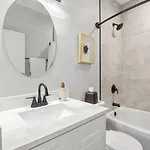 Apartment Luxhome 8 Mins Downtown *