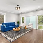 Luxhome 8 Mins Downtown *